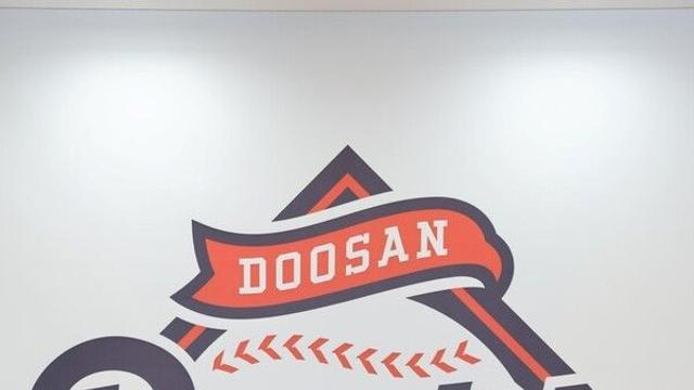 스토브리그 드디어 개장! '최대어' 박찬호, 80억 두산行…