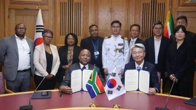 한·남아공, 방산협력 MOU 체결… '미래형 협력 모델' 구축