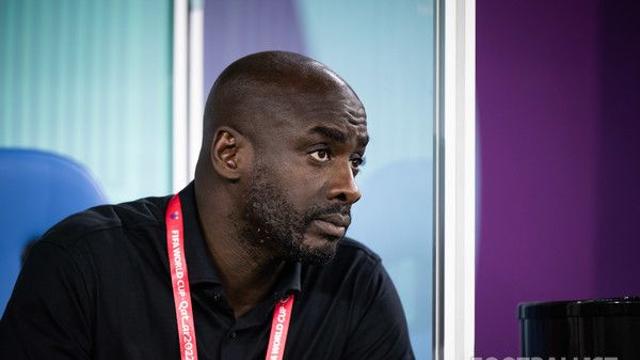 가나, 뼈다귀만 남다