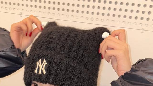 카리나, 쯔위, 아일릿 윤아, 박지현의 귀 쫑긋 비니