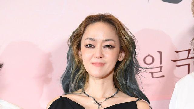 김윤아, 건강이상설 직접 해명 