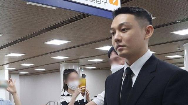 유아인과 '대마 흡연 후 도피'... 유튜버, 2심도 징역형 집유