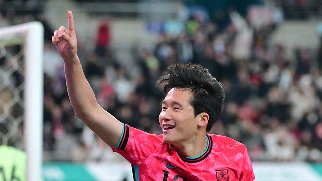 이을용-이태석 부자, 이런 '깜짝 놀랄' 우연이…아버지 A매치 마지막 득점 상대가 가나→아들은 가나전서 'A매치 첫 골'