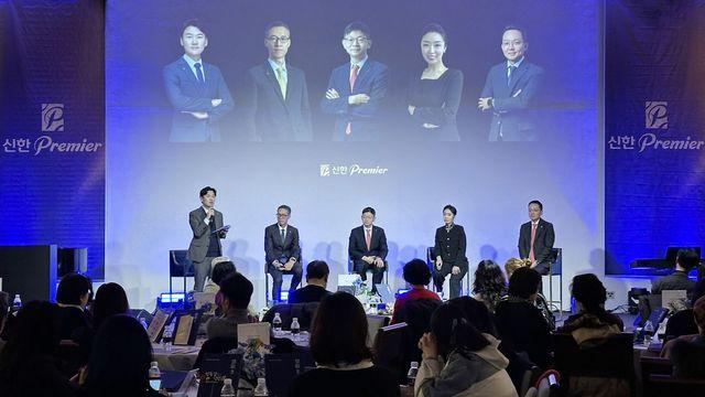 신한은행, 4050 프리시니어 위한 '정동길 낭만' 문화행사 성료