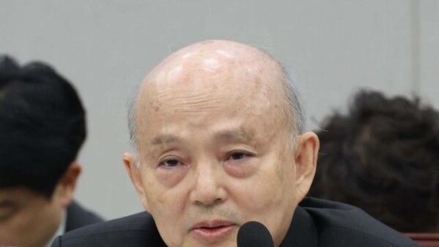 인권위, '위원장 리스크'에 내부 반발 잇따라…