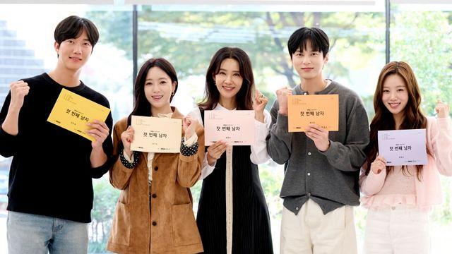 MBC '첫 번째 남자' 함은정·오현경→윤선우, 대본리딩 현장