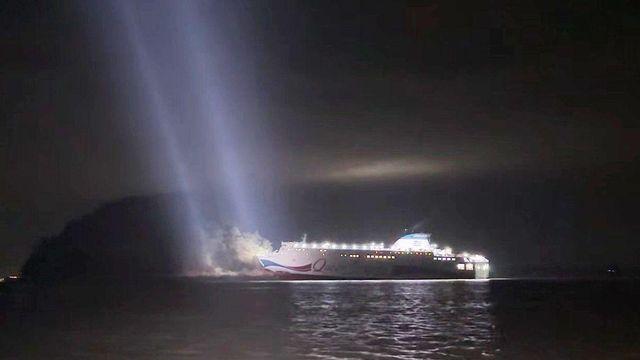 신안 장산도 해상서 260여명 탄 여객선 좌초