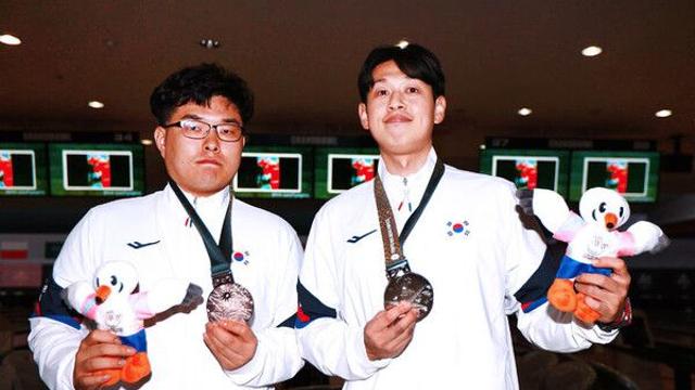 한국 볼링, 데플림픽 개인전 첫 메달 신고…박재웅 은·박지홍 동
