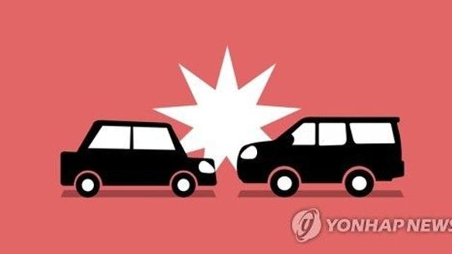 홍성서 중앙선 넘은 승용차 마주오던 차와 충돌…1명 숨져