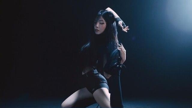 트리플에스 미소녀즈 넵튠, 'Fly Up' 뮤비티저 공개…압도적 '애슬래틱 매력'