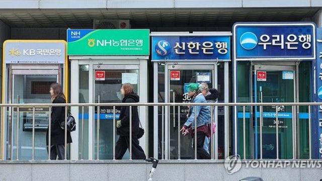 [마켓+]은행들, 포용금융 이행 속도…취약계층 지원 전방위 확대