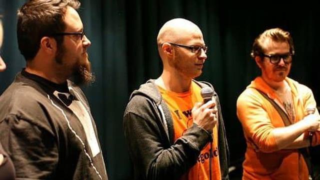 겜 개발자들 단체샷