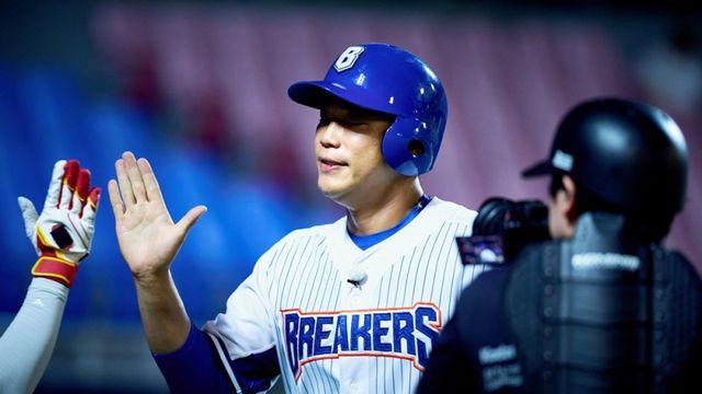 ‘최강야구’ 드디어 홈런 터졌다…최진행 “누구보다 진지해, 팬분들 감사”