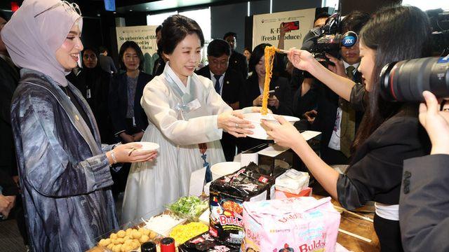 김혜경 여사 “UAE에서 K-푸드 사랑 받아 자랑스러워”