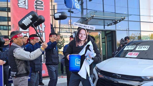 수익 못 내는 게 왜 직원들 책임? 한국지엠 노조, 