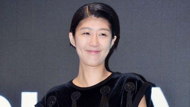 ‘이혼’ 홍진경, ‘2년 만에 혼인신고’ 함께했다…이석로 PD 위한 의리