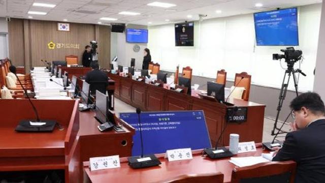 양우식 '쓰○○' 발언 나비효과...초유의 경기도 행감 보이콧 사태로