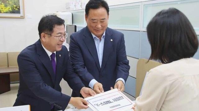 K-스틸법, 산자위 소위 통과!⋯ 이상휘 