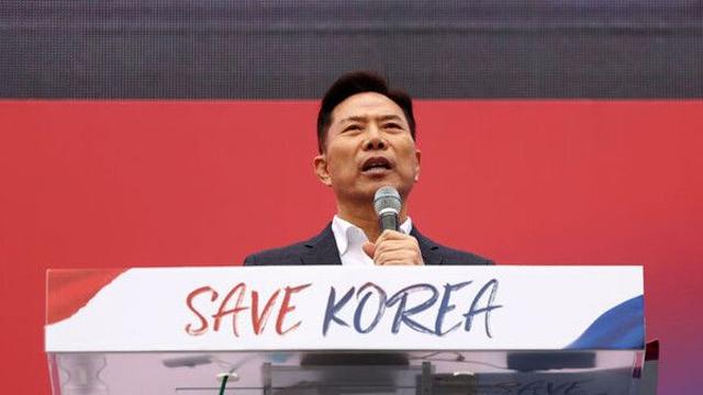 선거법 위반 혐의 손현보 목사, 구속기간 내년 1월까지 연장