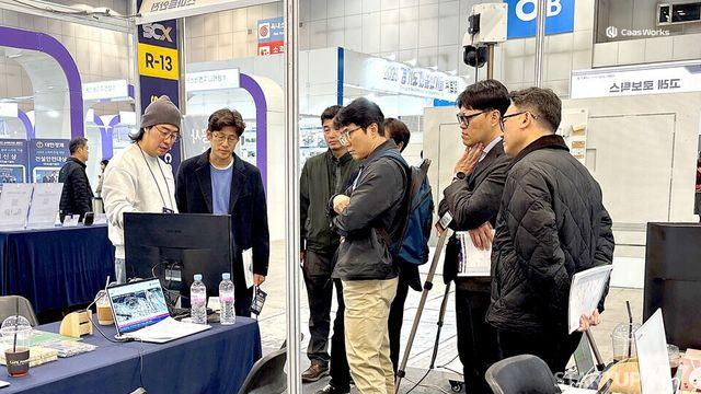 카스웍스, ‘스마트건설·AI·안전 엑스포’서 현장 특화 기술력 입증… 웨어러블 카메라·AI 안전관리 솔루션에 관심 집중
