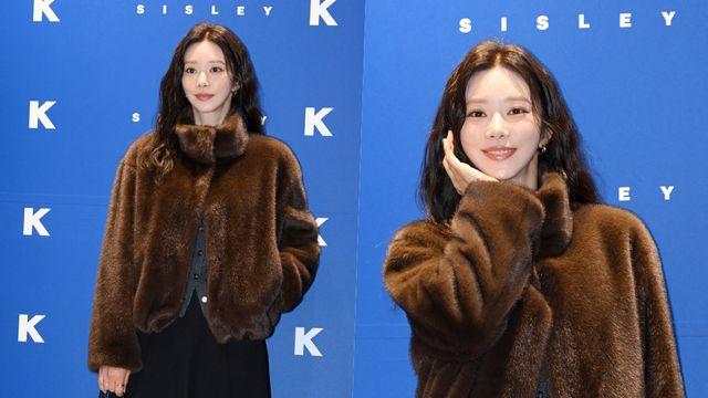 '163cm 45kg' 이주빈, 이 비율 실화? 작아도 너무 작은 얼굴