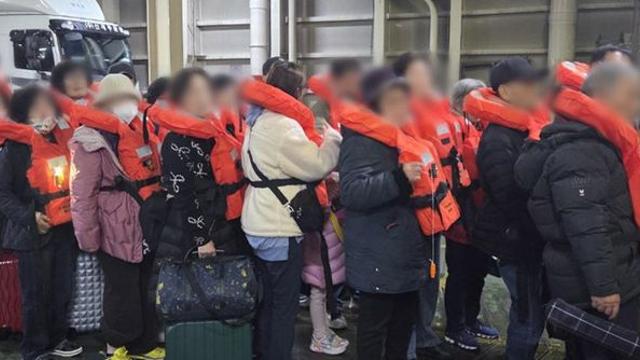 “쾅! 소리 나더니, 배가 기울었다” 신안 좌초 여객선에 타고 있던 승객 글 확산중