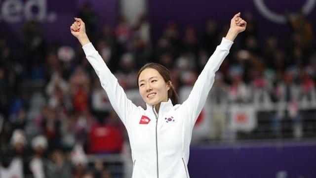 '36초36' 이상화 세계기록 깼다... 누구?