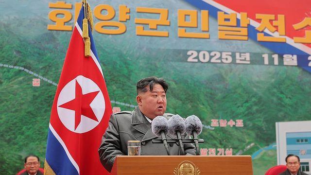 김정은, 당대회 앞 연일 경제현장 찾아…강원도 발전소 준공