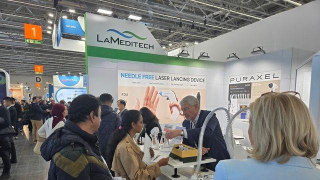 라메디텍, 'MEDICA 2025'서 레이저 채혈 및 혈당측정기 '핸디레이 글루'로 글로벌 시장 공략 본격화