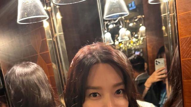 신민아와 김우빈이 한 달 후 결혼한다