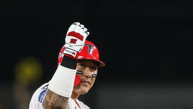 행방 묘연한 42세 FA 최형우…무조건 KIA 잔류? 이적 가능성 배제 못한다