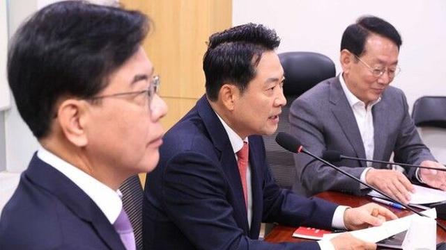 장동혁, 3선 중진들 만나 