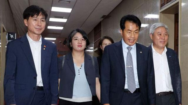 조국혁신당 등 4당 '정치개혁 연석회의' 출범…지선 결선투표제 요구