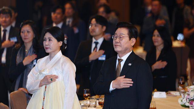 李, 이집트 동포 만나 “여러분의 든든한 뒷배 될 것”