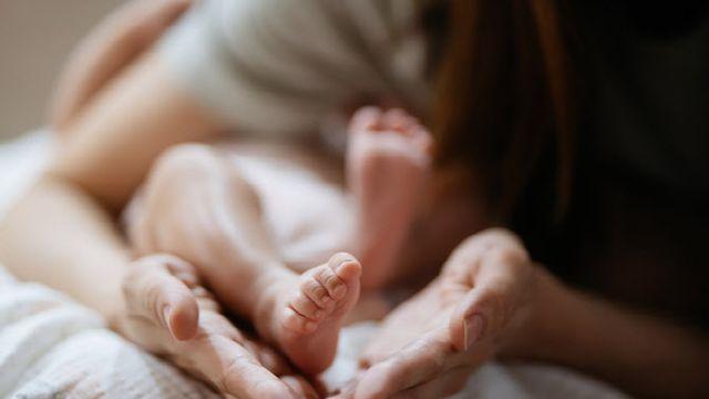 10년 전 딸 야산에 묻었는데…법원 