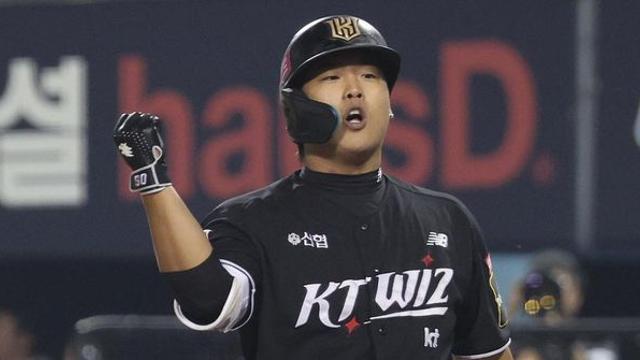 박찬호 이어 또 터졌다… 강백호, 돌연 미국행 취소하고 '이 구단' 계약 임박