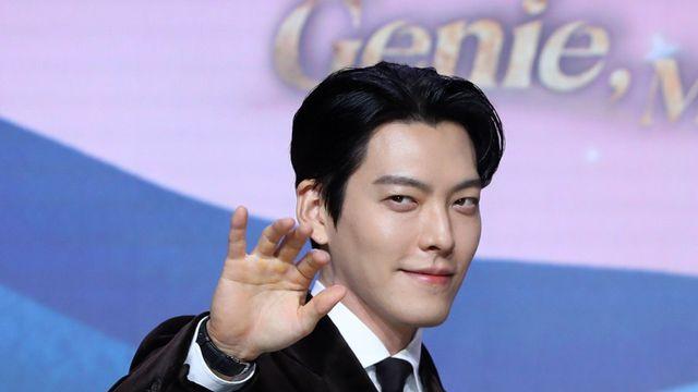 김우빈 “저 결혼합니다” 손편지로 알려.. 12월 20일 신민아와 결혼