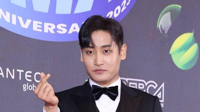 박재정, 전역 소감…”남아있는 전우들 힘내시라”