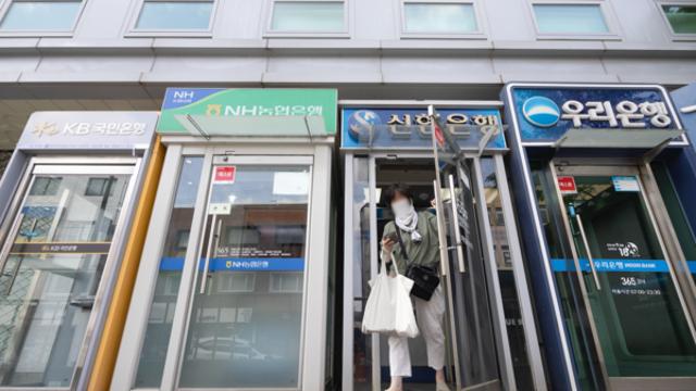 국내은행, 올 3분기 누적 순익 21.1조 돌파…환율 효과로 역대 최대 실적 경신