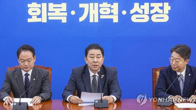 대통령 순방땐 자제하자더니…與 '검사장 고발'로 또 엇박 기류(종합)