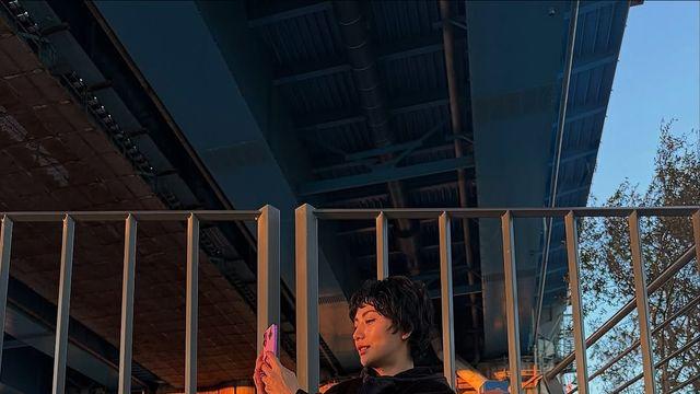 이것 안에 바지를 넣는 순간, 룩이 달라진다? 나나, 벨, 쿄카의 겨울 바지 패션 3