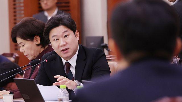 野진종오, '공연장 안전 전담인력 의무화' 법안 발의