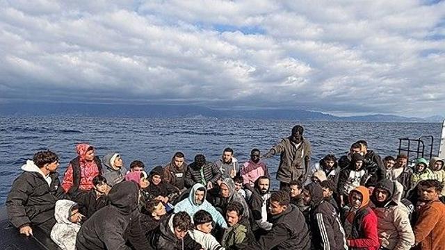 그리스, 아프리카 국가에 난민 송환센터 설립 희망