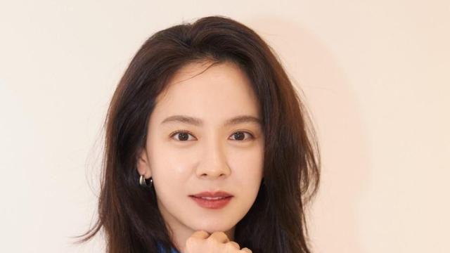 송지효, 부친 채무불이행 의혹에 강경 대응…