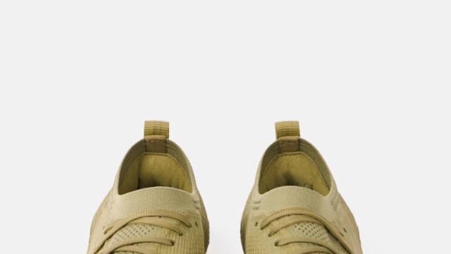 스톤 아일랜드 X 뉴발란스 Furon V8 + 풋볼 키트 공개