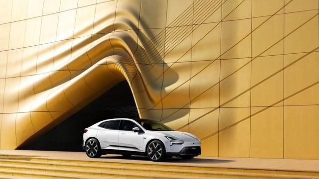 “시속 200㎞에도 흔들리지 않는다” 폴스타 4 ‘스마트 EV 퍼포먼스 대상’ 수상