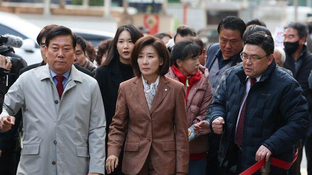 “패트 1심에 한숨 돌린 국힘…사법리스크 덜고 대여 공세 채비