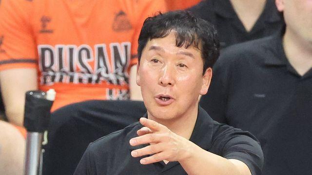 홈 경기마다 강행군…신영철 감독 