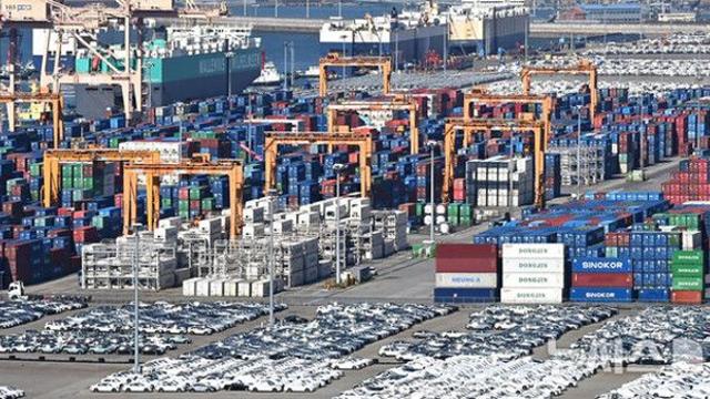 고환율 뉴노멀에 수출기업 '반색'…원자재 수입가는 한숨