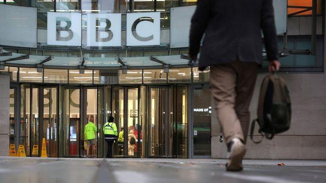 엎친 데 덮친 BBC…